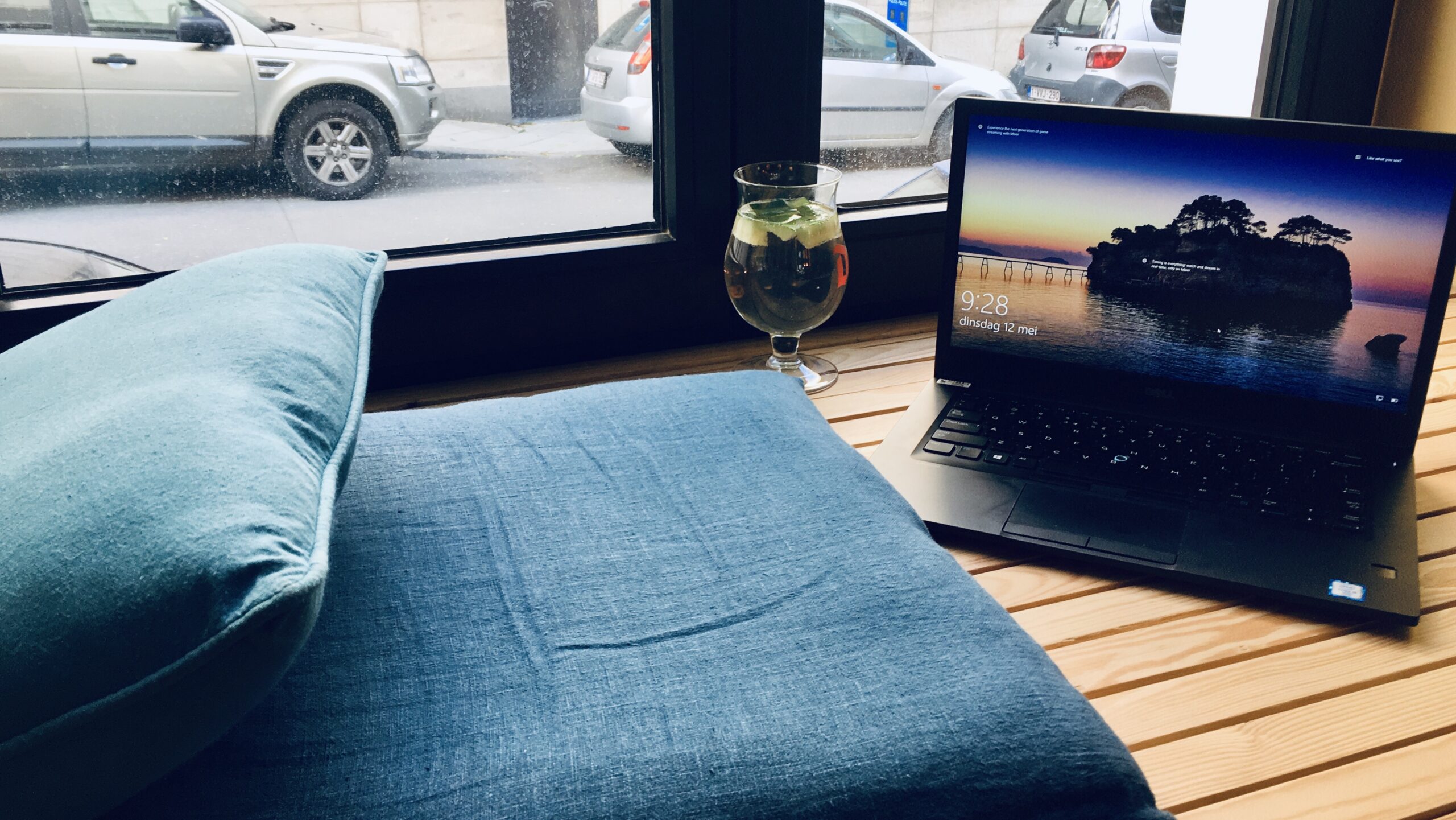 8A9D62CA-F751-4D39-86C4-8989F10FCE50